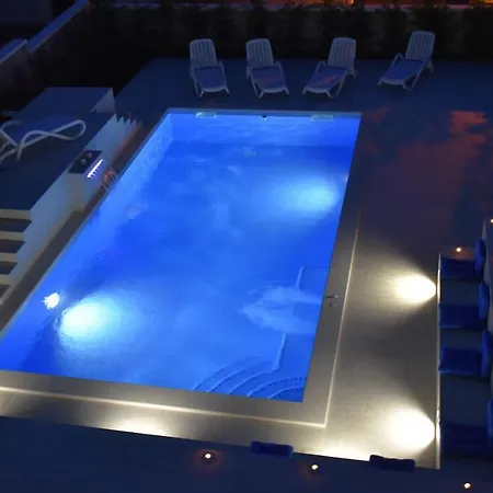 With Heated Pool, Regina Пула