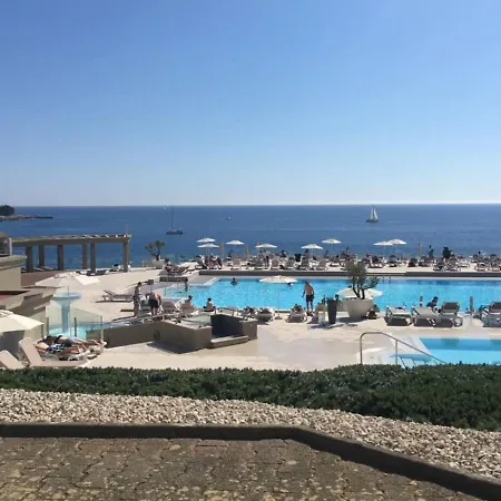 With Heated Pool, Regina * Пула