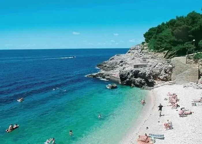 With Heated Pool, Regina Apartman Pula