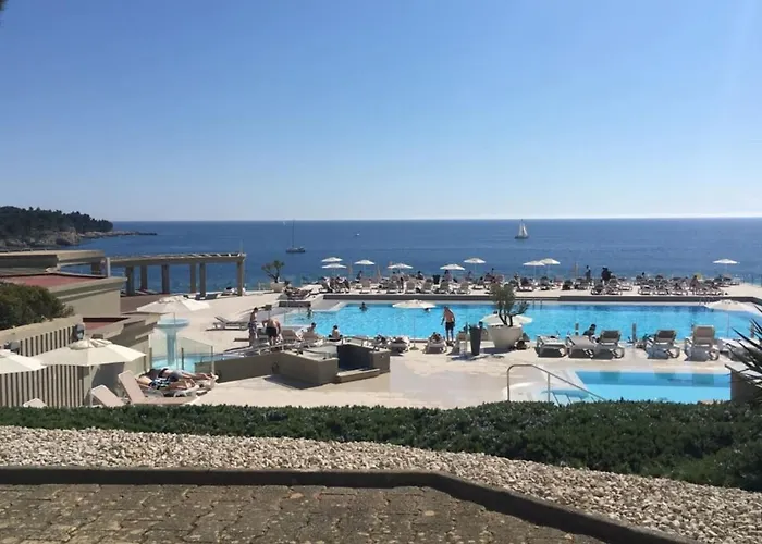 With Heated Pool, Regina * Pula