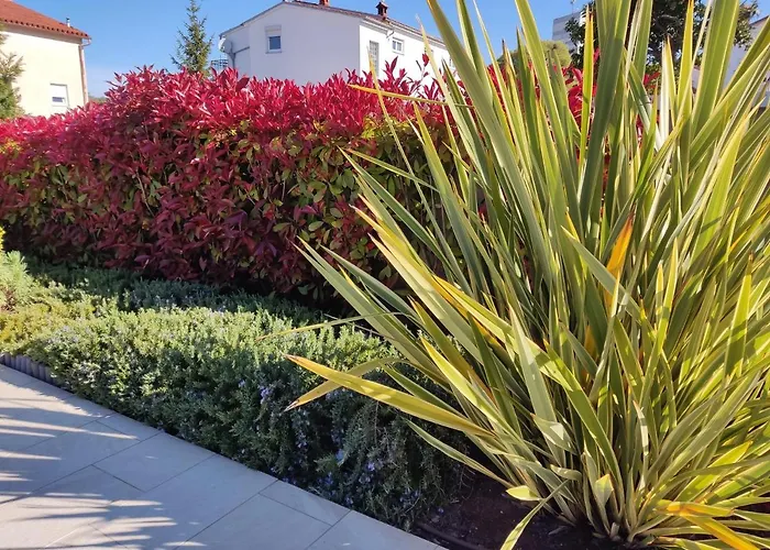 With Heated Pool, Regina * Pula